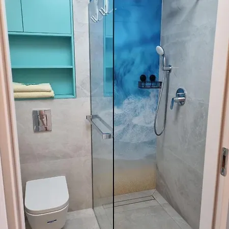 Morze-kwatery Slavia 811 Z Widokiem Na Morze Apartament *